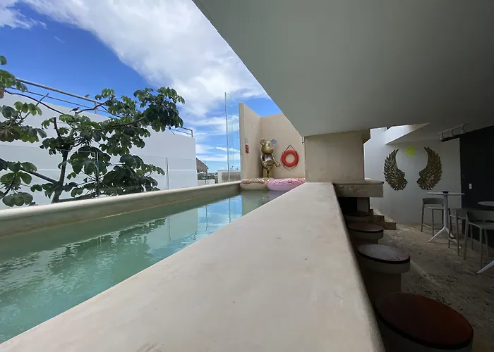 Auténtico Vertical Hotel Playa del Carmen